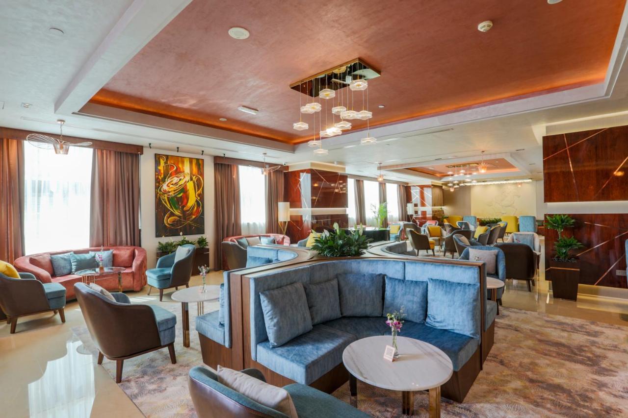 Park Regis Kris Kin Hotel Dubai Exterior photo The lobby of the hotel