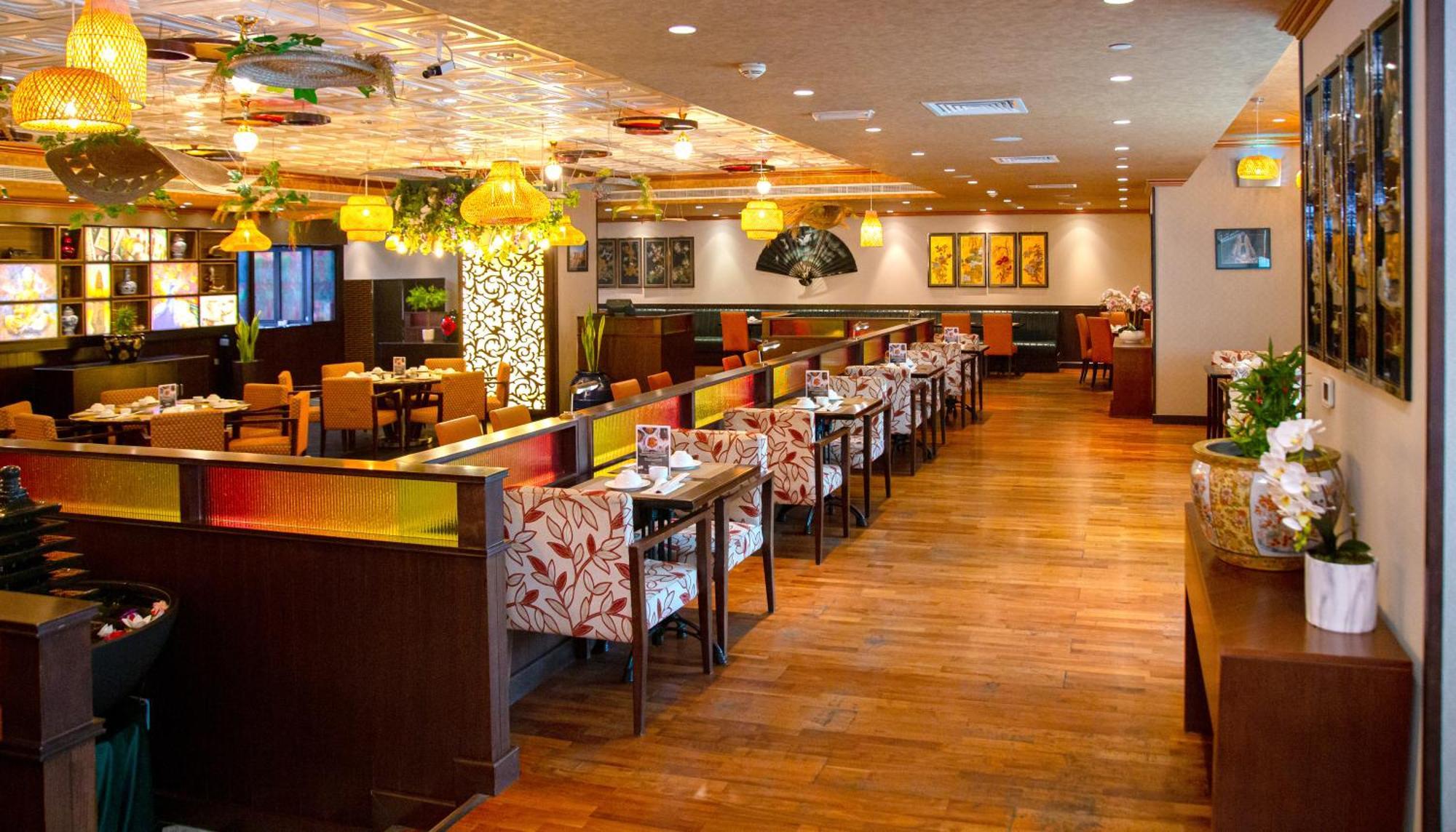 Park Regis Kris Kin Hotel Dubai Exterior photo Interior of a restaurant in Japan